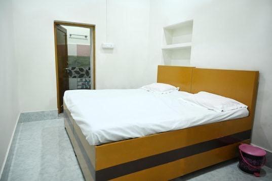The Hotel Ambassador Inn 瓦拉纳西 外观 照片